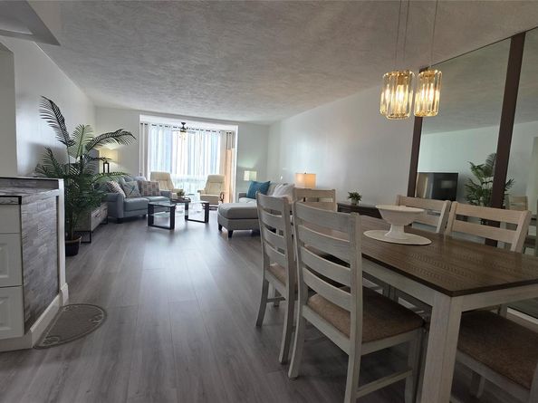 2831 Somerset Dr 105, Lauderdale Lakes FL 33311