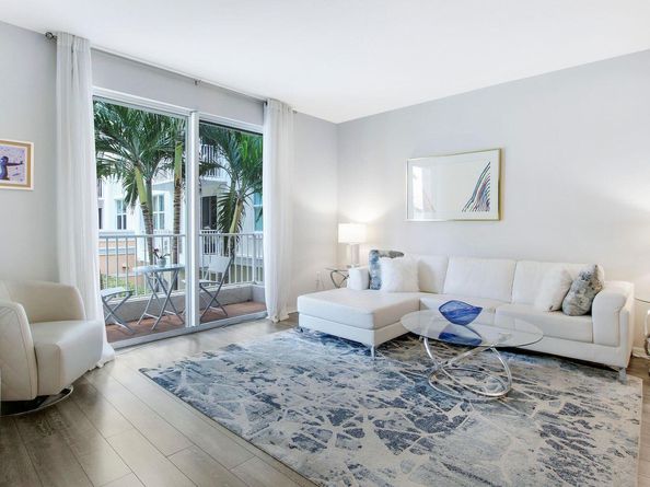 802 W Windward Way 206, Lantana FL 33462