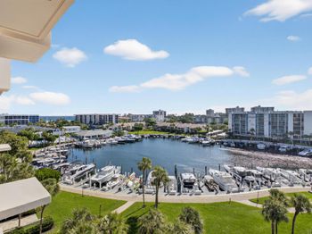 2707 N Ocean Boulevard