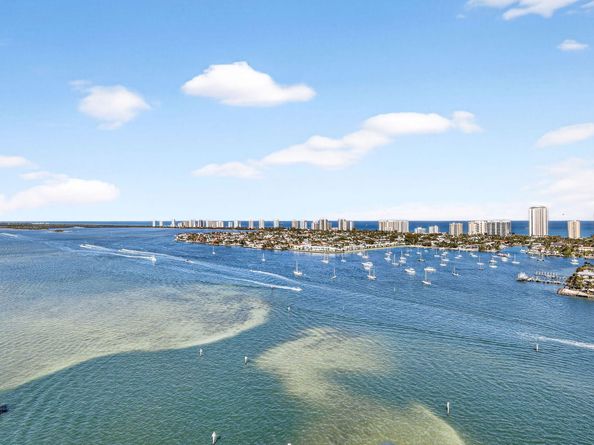 2640 Lake Shore Drive 2608, Riviera Beach FL 33404