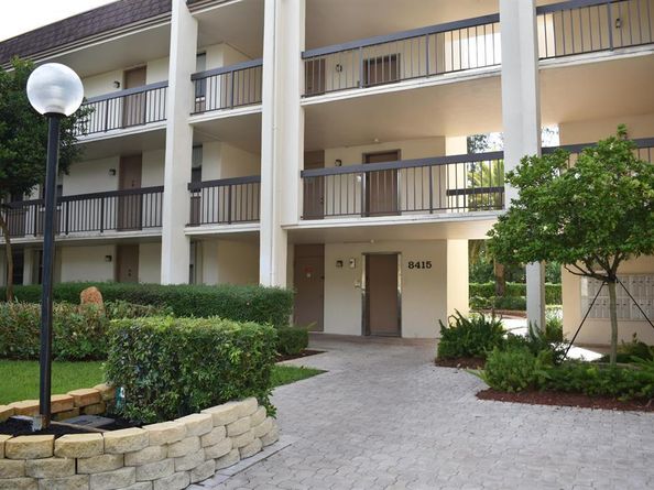 8415 Forest Hills Drive 305, Coral Springs FL 33065