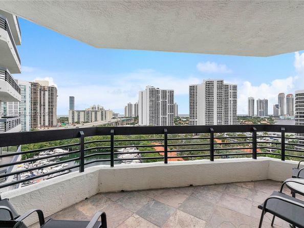 3500 Mystic Pointe Drive 1407, Aventura FL 33180