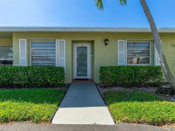 2400 Malayan Drive 94D, Delray Beach FL 33445