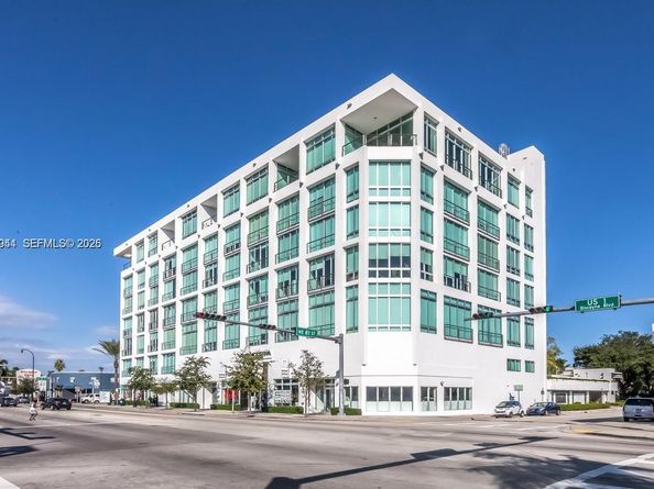 8101 Biscayne Boulevard R506, Miami FL 33138