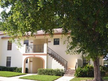 2900 Olivewood Terrace