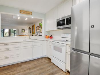 4745 Lucerne Lakes Boulevard