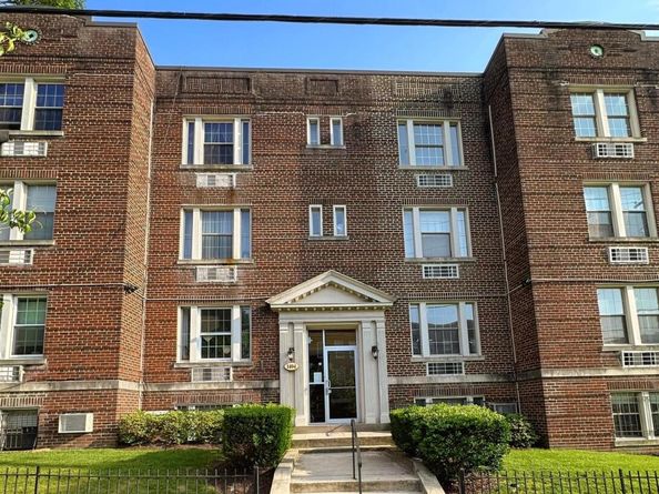 1404 Tuckerman Street NW 202, Washington DC 20011