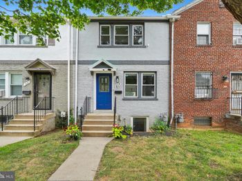 817 20TH Street NE