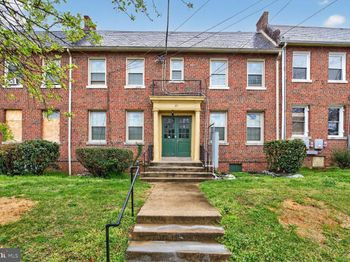 171 35TH Street NE