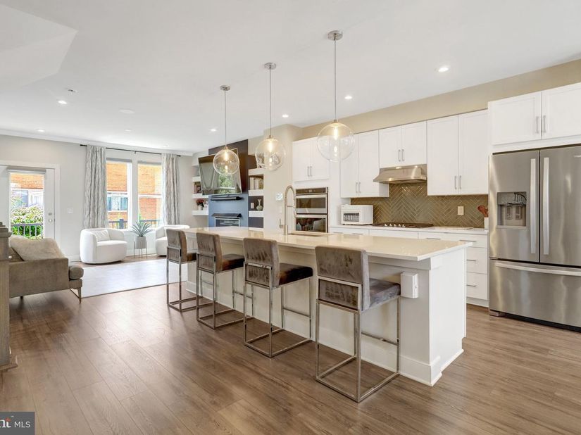 1020 S Taylor Court, Arlington VA 22207