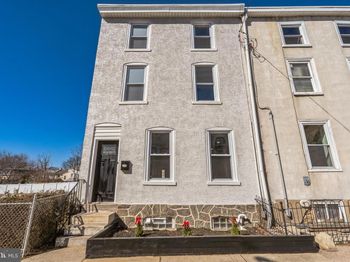 382 Martin Street