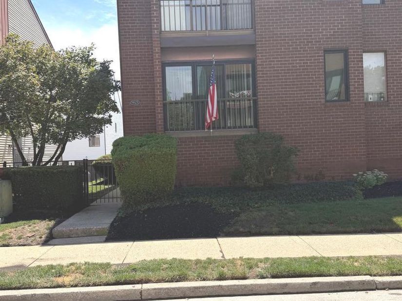 9525 James Street 2B, Philadelphia PA 19114