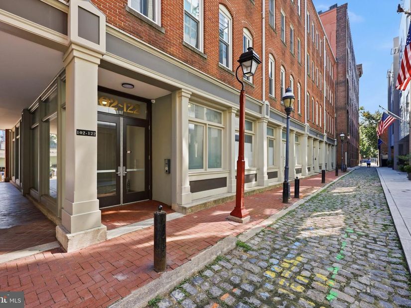 102-22 Church Street 501, Philadelphia PA 19106