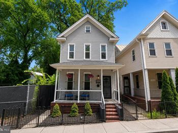 1322 Morris Road SE