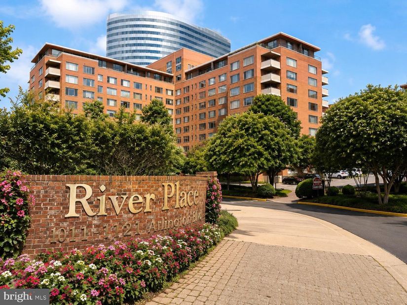 1121 Arlington Boulevard 139, Arlington VA 22209