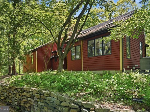 1 Turnberry Way, New Hope PA 18938