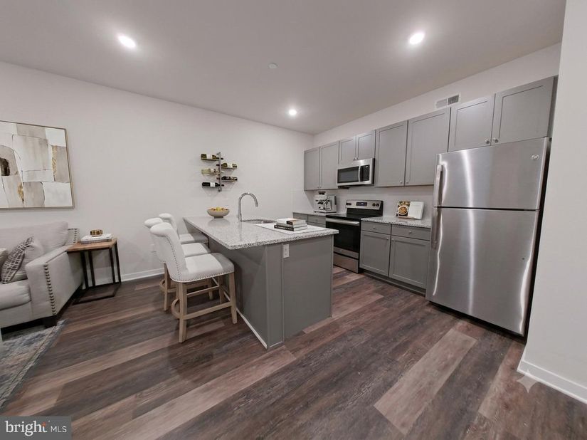 4217 Chestnut Street 206, Philadelphia PA 19104