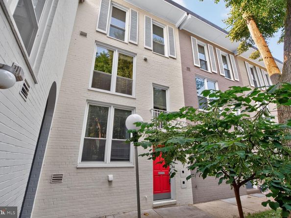749 Delaware Avenue SW 184, Washington DC 20024