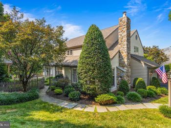 610 Lindsay Circle