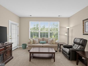 2106 Knox
