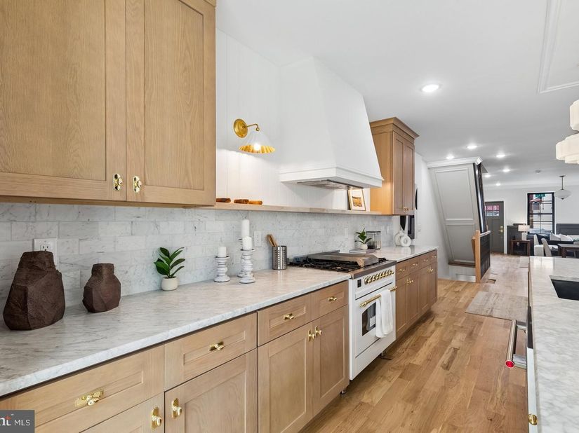 1731 Christian Street, Philadelphia PA 19146
