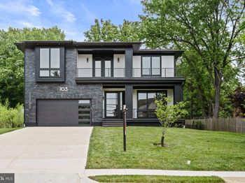 103 Saint Andrews Drive NE