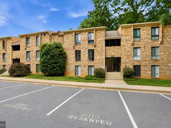 2313 Freetown Court
