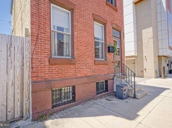 1206 E Susquehanna Avenue