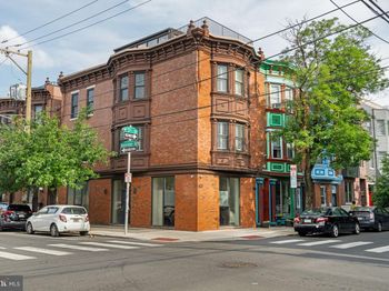 701 S 6TH Street