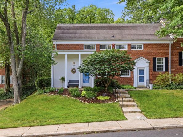 3128 Martha Custis Drive, Alexandria VA 22302