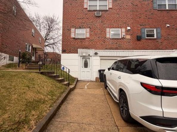 810 Kendrick Street, Philadelphia PA 19111