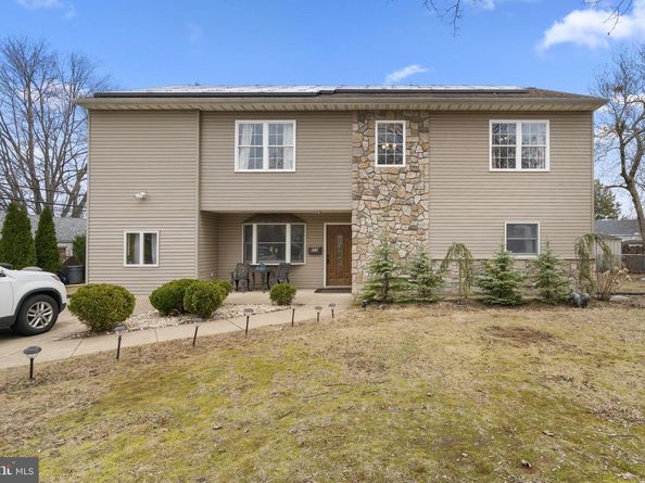 608 E Pine Street, Feasterville Trevose PA 19053