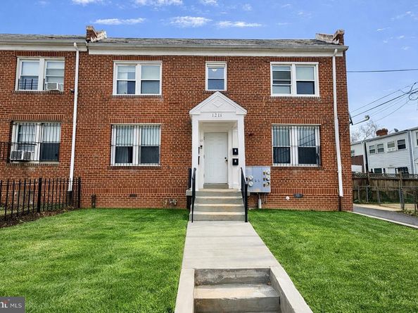 1211 18TH Place NE, Washington DC 20002