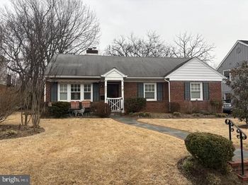 2331 N Underwood Street