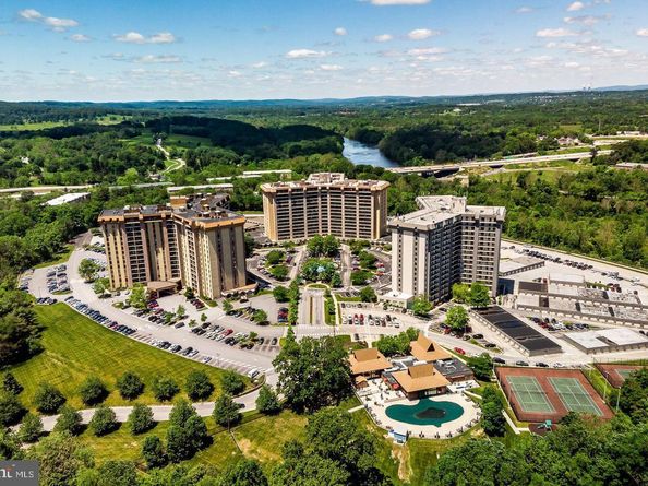 21439 Valley Forge Circle 1439, King Of Prussia PA 19406