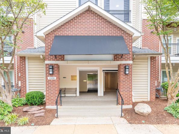 1530 Spring Gate Drive 9121, Mclean VA 22102