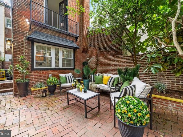 321 S Fawn Street, Philadelphia PA 19107