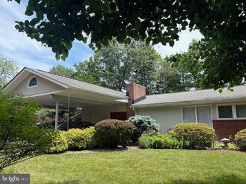 3609 Pinetree Terrace