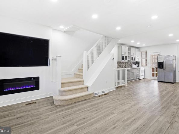 5615 Ridgewood Street, Philadelphia PA 19143