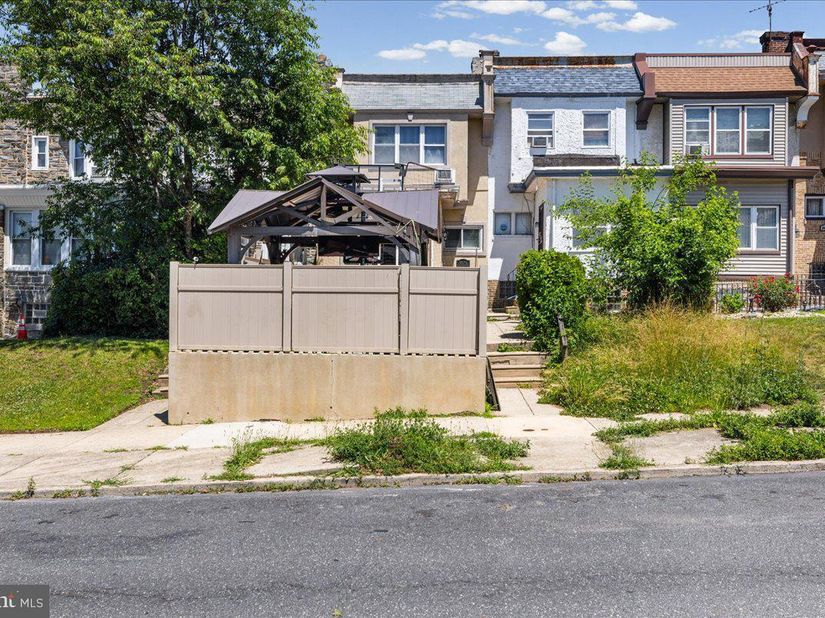 5635 Diamond Street, Philadelphia PA 19131