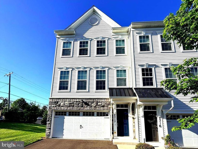 2313 Macis Circle, Warrington PA 18976