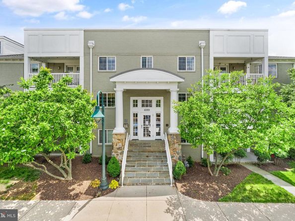 4089 S Four Mile Run Drive 404, Arlington VA 22204