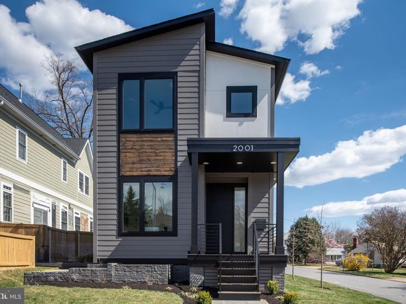 2001 N George Mason Drive, Arlington VA 22207