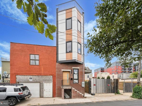 2440 E Harold Street, Philadelphia PA 19125