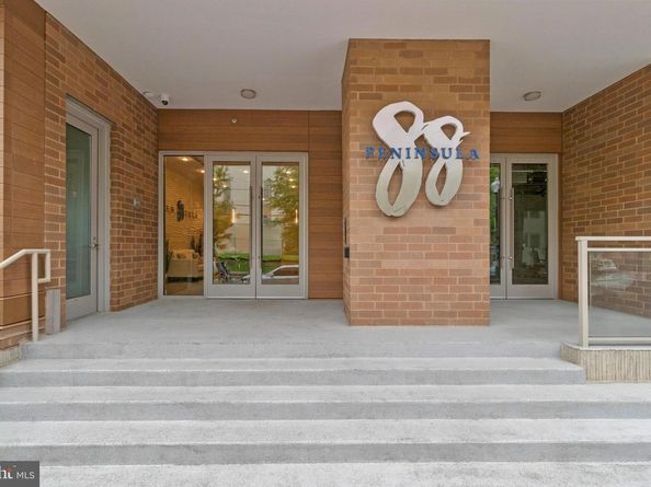 88 V Street SW 807, Washington DC 20024