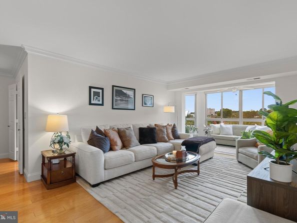 2151 Jamieson Avenue 601, Alexandria VA 22314