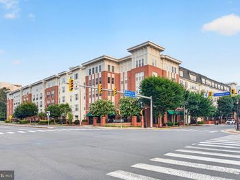 2655 Prosperity Avenue