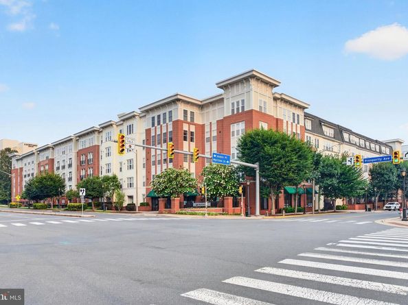 2655 Prosperity Avenue 311, Fairfax VA 22031