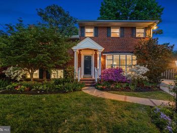 2905 Maplewood Place