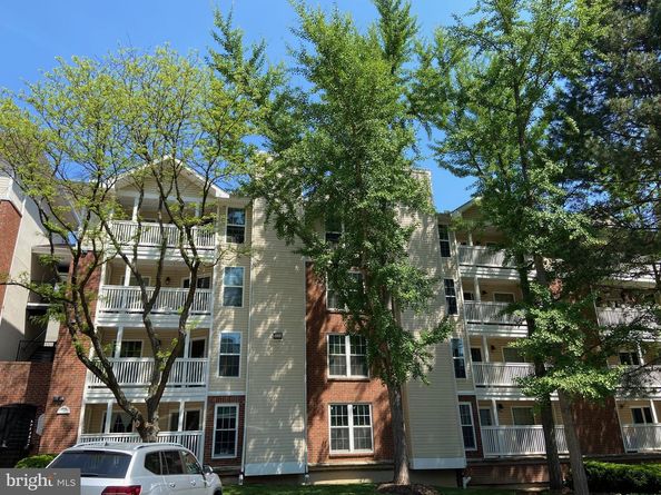 1524 Lincoln Way 209, Mclean VA 22102